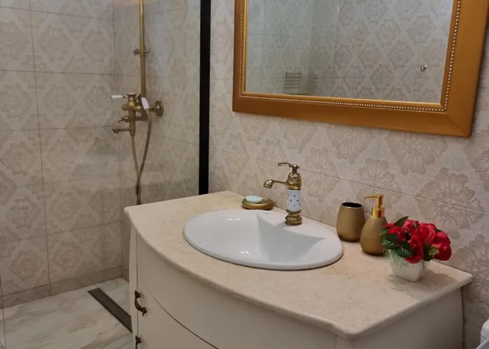 Madalina-endless Summer Mamaia Nord * 那沃达利